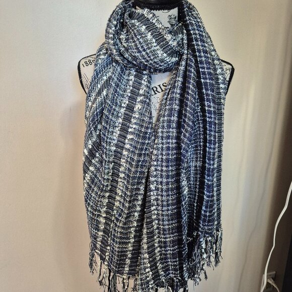 3/$25 scarf / wrap - Picture 5 of 10